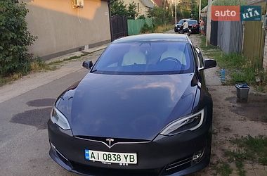 Tesla Model S 2017