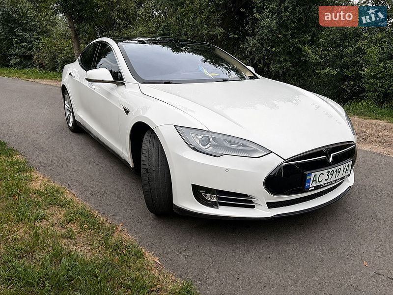 Лифтбек Tesla Model S 2013 в Владимире