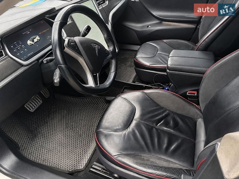Лифтбек Tesla Model S 2013 в Владимире