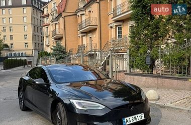 Tesla Model S  2015