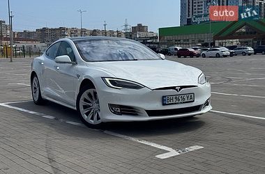 Tesla Model S  2017