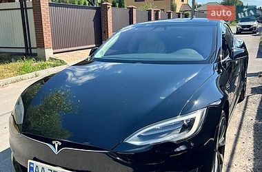 Tesla Model S 2018