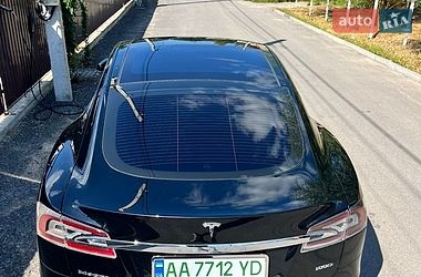 Лифтбек Tesla Model S 2018 в Киеве фото 10 Лифтбек Tesla Model S 2018 в Киеве