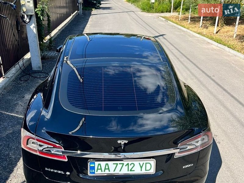Лифтбек Tesla Model S 2018 в Киеве фото 10 Лифтбек Tesla Model S 2018 в Киеве