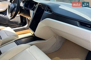 Лифтбек Tesla Model S 2018 в Киеве фото 13 Лифтбек Tesla Model S 2018 в Киеве