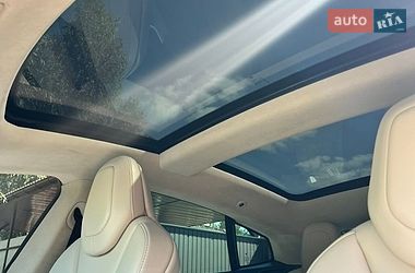 Лифтбек Tesla Model S 2018 в Киеве фото 18 Лифтбек Tesla Model S 2018 в Киеве
