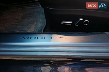 Ліфтбек Tesla Model S 2022 в Києві