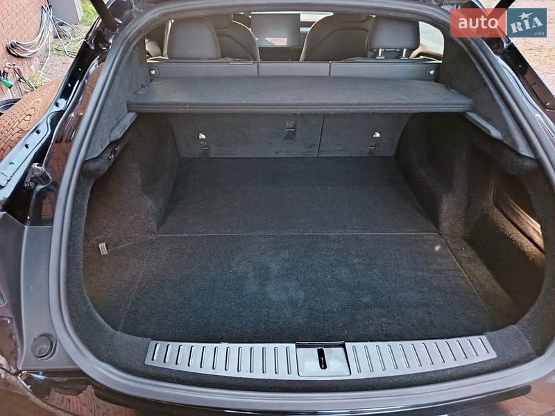 Ліфтбек Tesla Model S 2022 в Києві