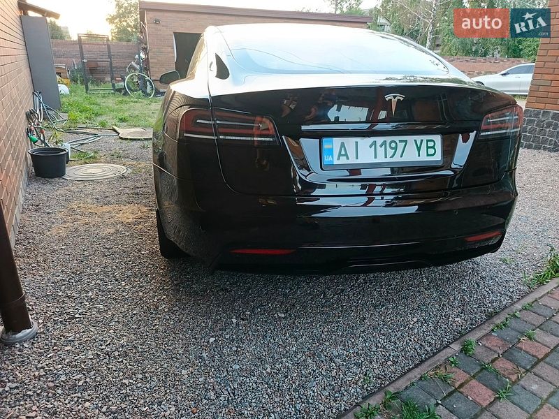 Ліфтбек Tesla Model S 2022 в Києві