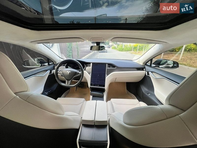 Лифтбек Tesla Model S 2018 в Киеве фото 26 Лифтбек Tesla Model S 2018 в Киеве