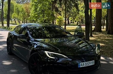 Tesla Model S  2015