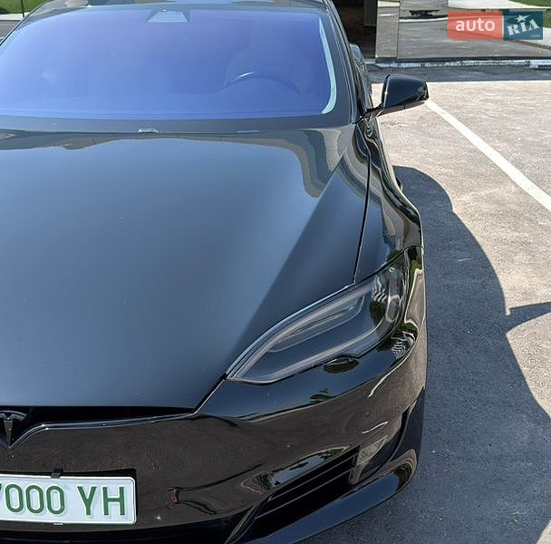 Лифтбек Tesla Model S 2018 в Днепре