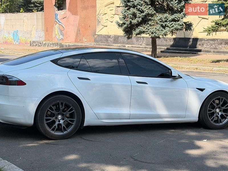 Ліфтбек Tesla Model S 2022 в Миколаєві фото 4 Ліфтбек Tesla Model S 2022 в Миколаєві