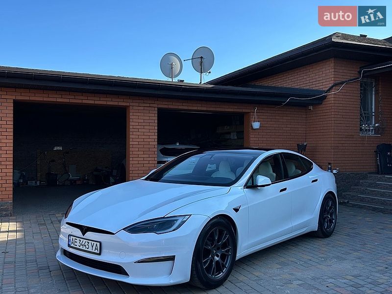 Tesla Model S 2022