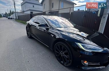 Лифтбек Tesla Model S 2018 в Киеве фото 3 Лифтбек Tesla Model S 2018 в Киеве