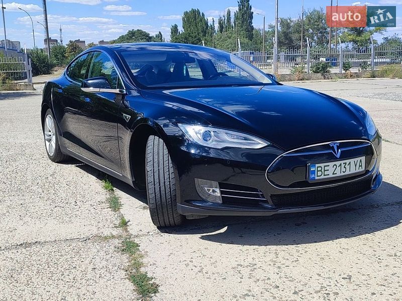 Tesla Model S 2013 Tesla Model S 2013