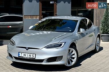 Лифтбек Tesla Model S 2016 в Одессе Лифтбек Tesla Model S 2016 в Одессе
