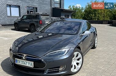 Tesla Model S 2014
