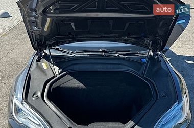 Лифтбек Tesla Model S 2016 в Львове фото 9 Лифтбек Tesla Model S 2016 в Львове