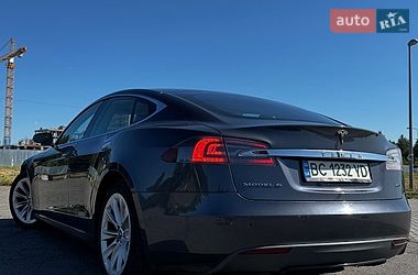 Лифтбек Tesla Model S 2016 в Львове фото 5 Лифтбек Tesla Model S 2016 в Львове