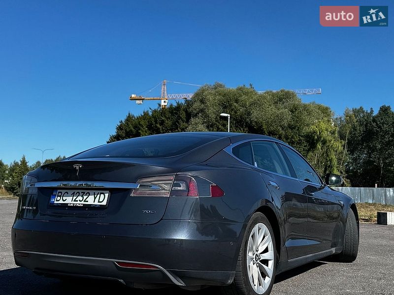 Лифтбек Tesla Model S 2016 в Львове фото 7 Лифтбек Tesla Model S 2016 в Львове
