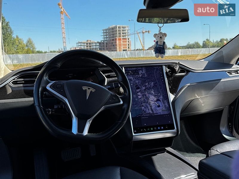 Лифтбек Tesla Model S 2016 в Львове фото 11 Лифтбек Tesla Model S 2016 в Львове