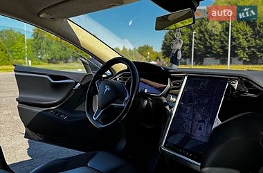 Лифтбек Tesla Model S 2016 в Львове фото 10 Лифтбек Tesla Model S 2016 в Львове