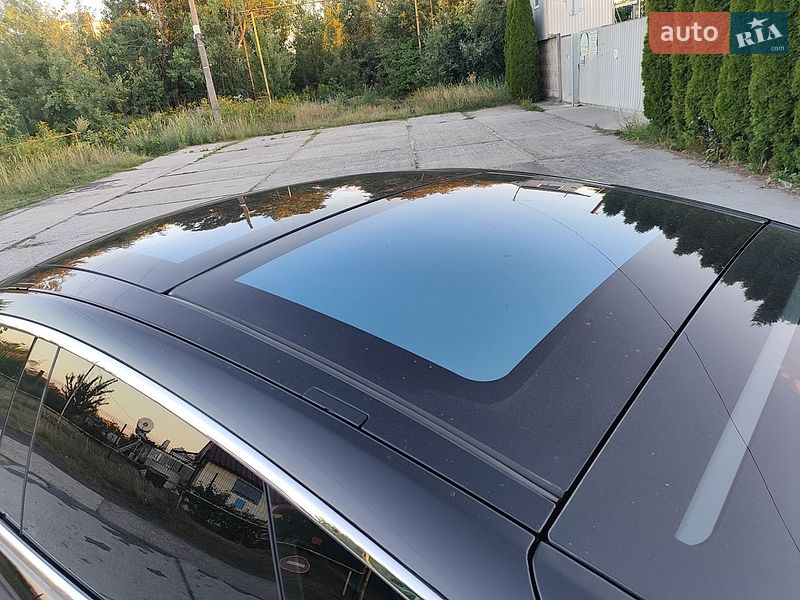 Лифтбек Tesla Model S 2013 в Шептицькому
