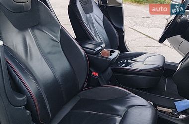 Лифтбек Tesla Model S 2013 в Шептицькому