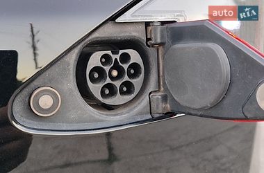 Лифтбек Tesla Model S 2013 в Шептицькому