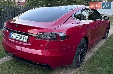 Ліфтбек Tesla Model S 2017 в Чернівцях