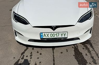 Tesla Model S  2022