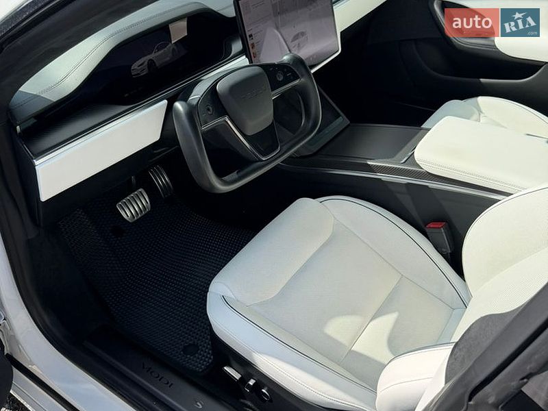 Ліфтбек Tesla Model S 2022 в Харкові