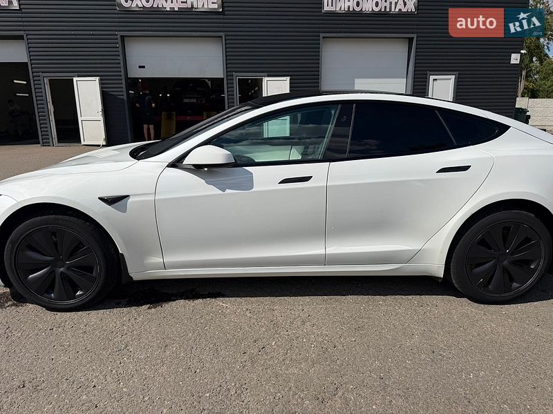 Ліфтбек Tesla Model S 2022 в Харкові