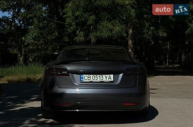 Tesla Model S  2018