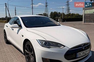 Tesla Model S  2015
