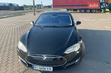 Tesla Model S 2013
