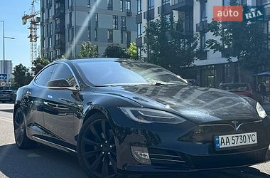 Tesla Model S 2016