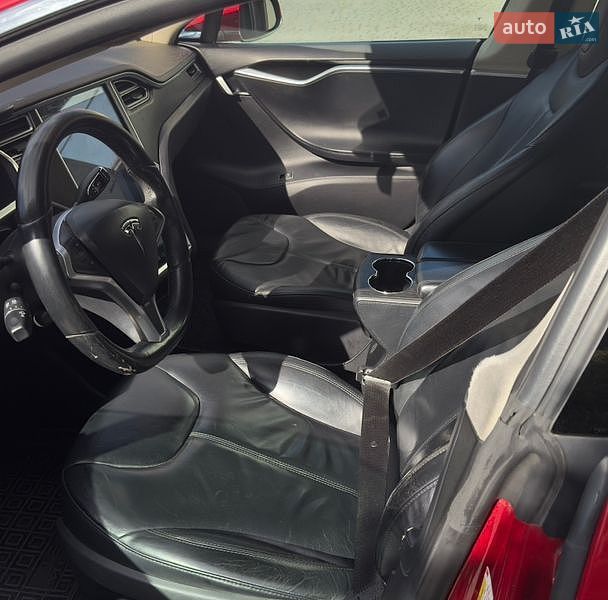 Лифтбек Tesla Model S 2013 в Ивано-Франковске