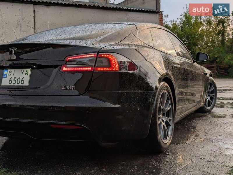 Лифтбек Tesla Model S 2021 в Миргороде