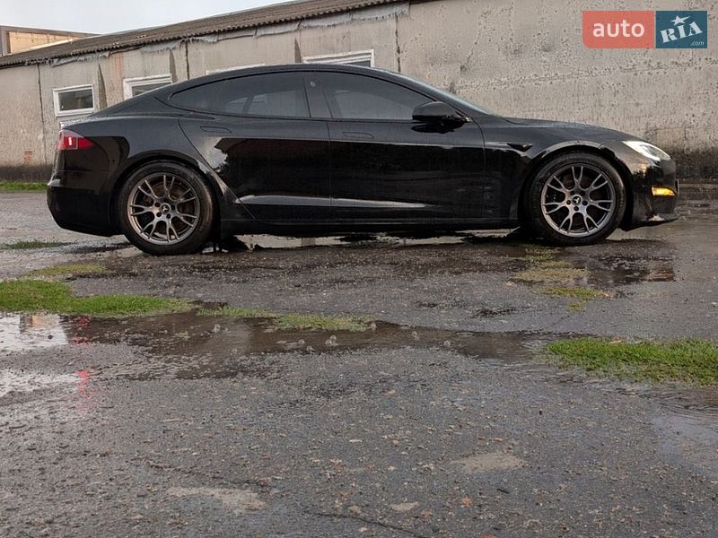 Лифтбек Tesla Model S 2021 в Миргороде