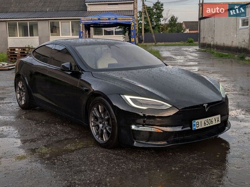 Лифтбек Tesla Model S 2021 в Миргороде