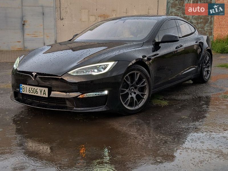 Лифтбек Tesla Model S 2021 в Миргороде