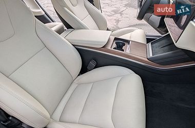 Лифтбек Tesla Model S 2021 в Миргороде