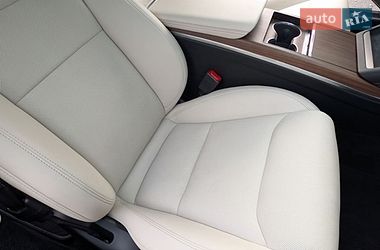 Лифтбек Tesla Model S 2021 в Миргороде