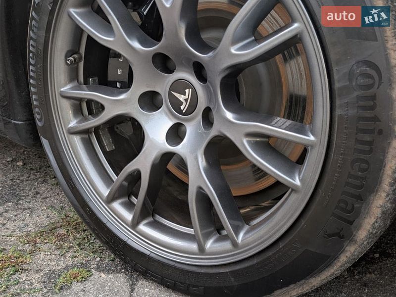 Лифтбек Tesla Model S 2021 в Миргороде