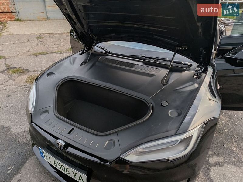 Лифтбек Tesla Model S 2021 в Миргороде