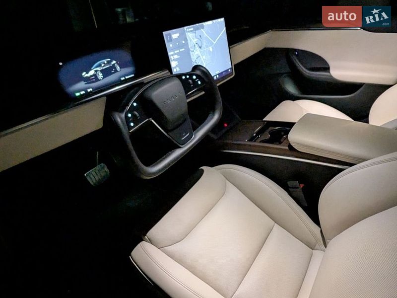 Лифтбек Tesla Model S 2021 в Миргороде