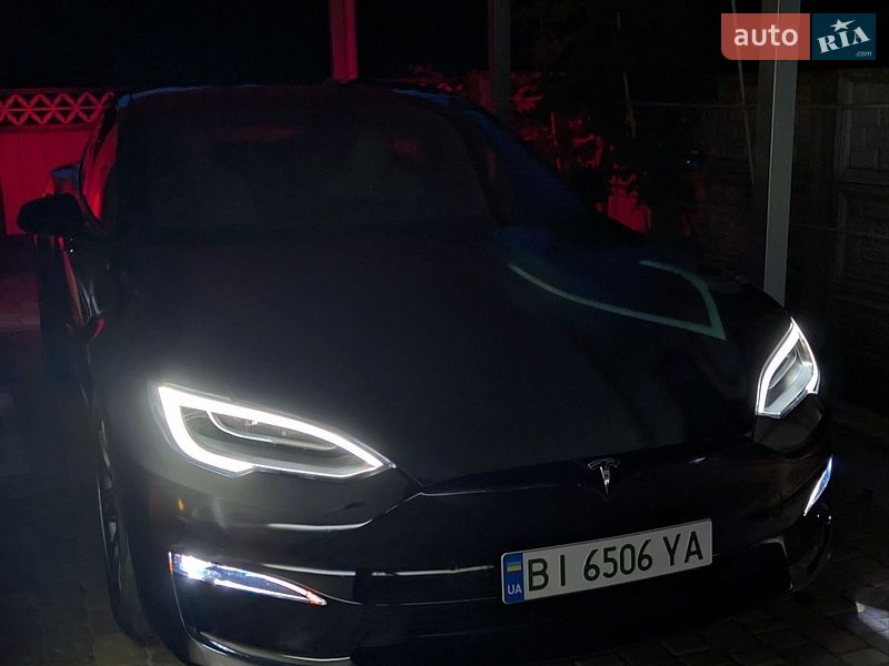 Лифтбек Tesla Model S 2021 в Миргороде
