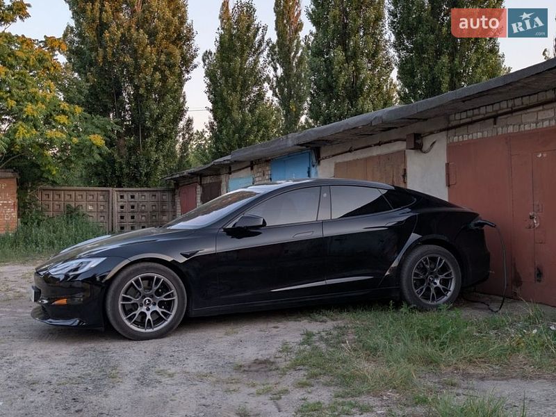 Лифтбек Tesla Model S 2021 в Миргороде